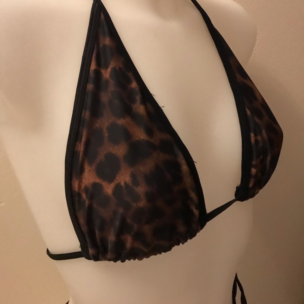 Bikini - Picture 5 of 7